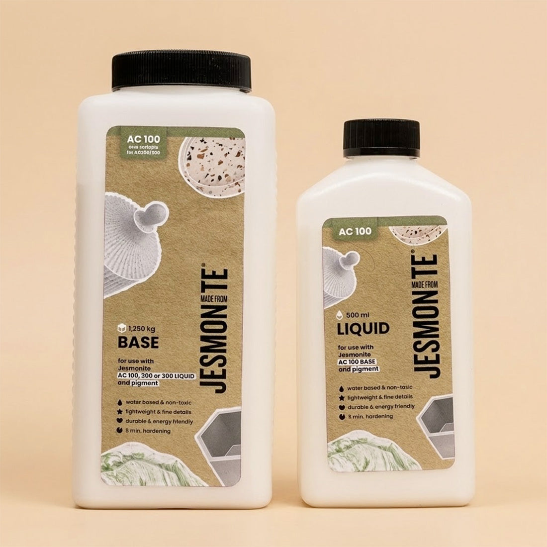 Bidons Jesmonite AC100 base et liquide vus de face avec leurs étiquettes