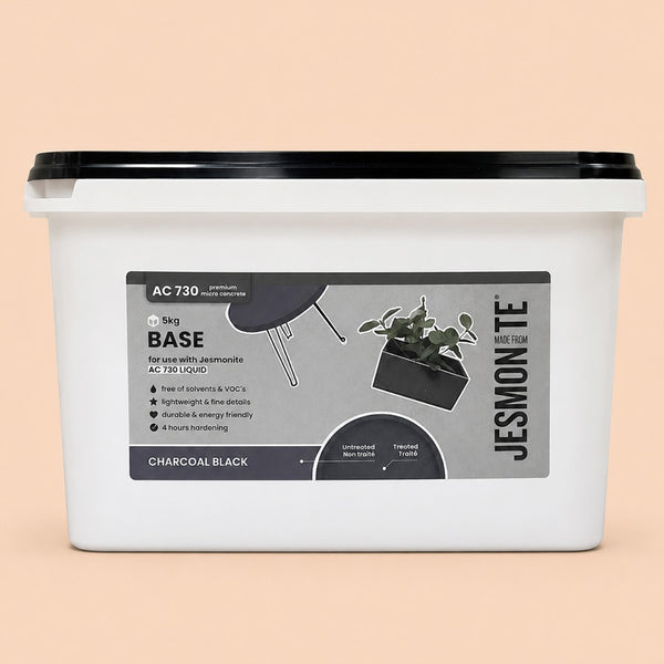 Seau de 5 kg de base Jesmonite AC730 charcoal black avec son couvercle noir