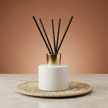 Collana conica in oro per diffusore Karma dettaglio vista alternativa artigianato Terre de Bougies