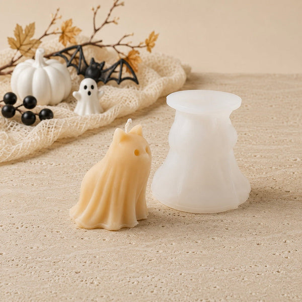 Moule en silicone du fantôme chat et sa bougie démoulée, décor d'Halloween