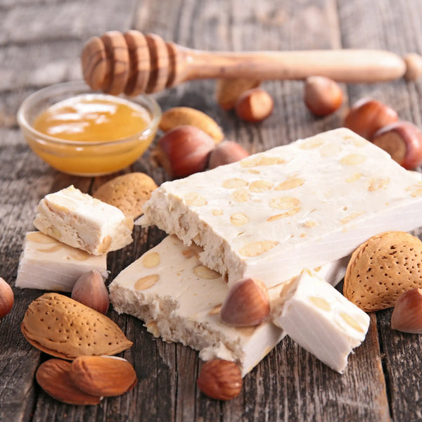 White nougat gourmand fragrance from Grasse for candles wax melts diffusers