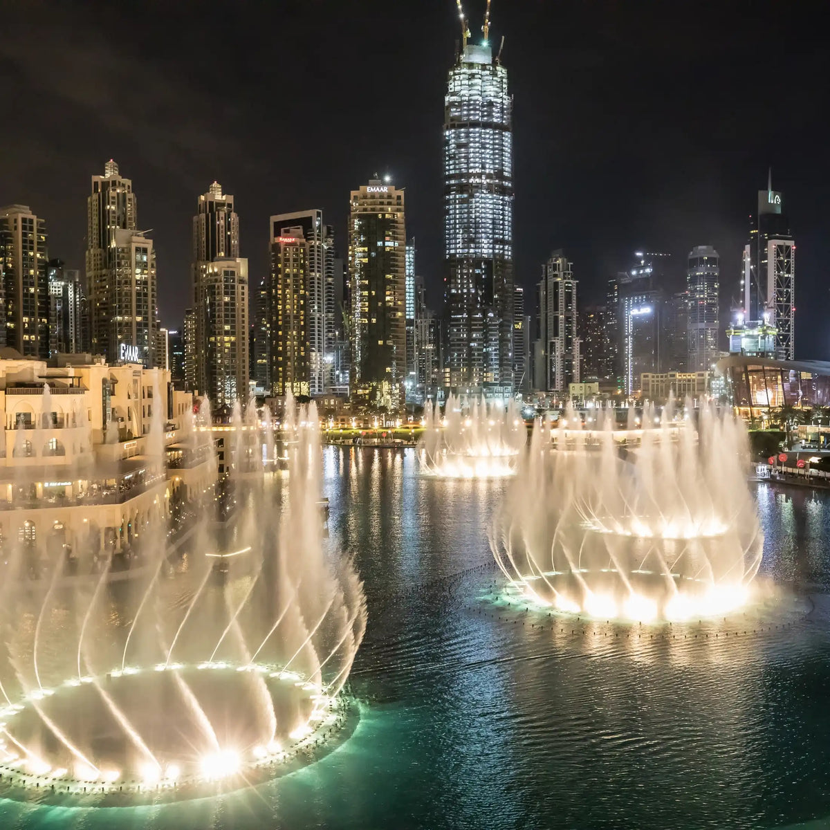Romance à Dubaï parfum boisé de Grasse pour bougies fondants et diffuseurs