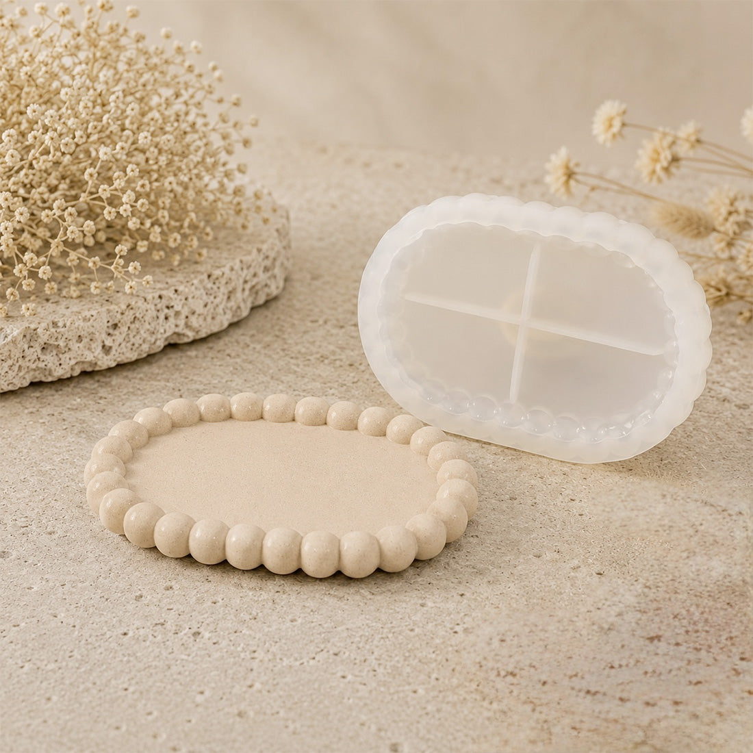 Moule en silicone Plateau bubble oval et son plateau démoulé perlé
