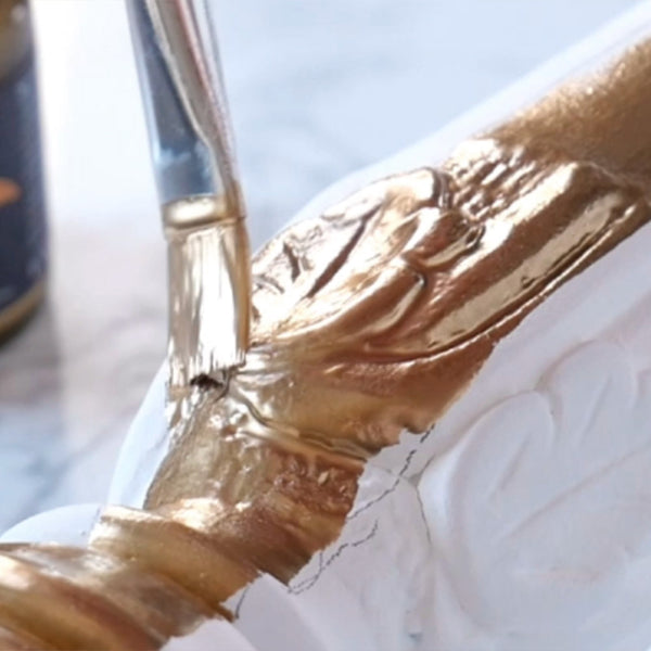 peinture-liquide-contenant